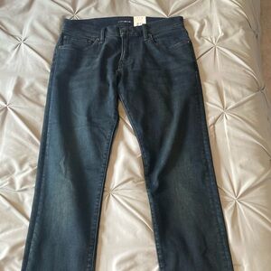 Lucky Brand jeans. NWT. Size 31x32. Unisex